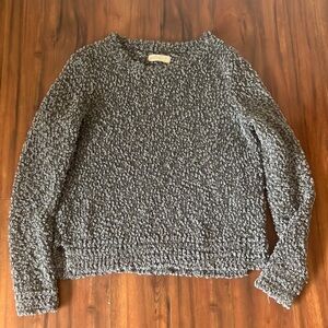 Grey Hollister sweater shirt in Great conditions